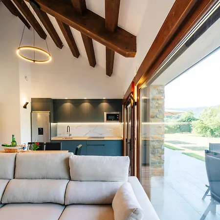 Apartamento - Con Jardin Y Terraza Privados, Ubicados En Un Santuario Natural Estrategicamente Situados Que Combinan Mar Y Montana Con Comodidades De La Ciudad, Son Tu Base Ideal Conocer Y El Principado De Asturias *