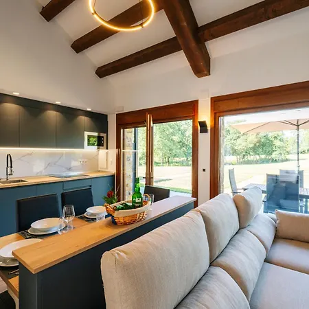 - Con Jardin Y Terraza Privados, Ubicados En Un Santuario Natural Estrategicamente Situados Que Combinan Mar Y Montana Con Comodidades De La Ciudad, Son Tu Base Ideal Conocer Y El Principado De Asturias * Gijón
