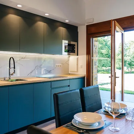 Apartamento - Con Jardin Y Terraza Privados, Ubicados En Un Santuario Natural Estrategicamente Situados Que Combinan Mar Y Montana Con Comodidades De La Ciudad, Son Tu Base Ideal Conocer Y El Principado De Asturias Gijón