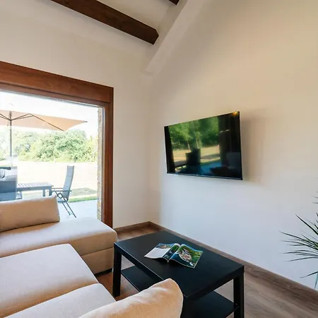 - Con Jardin Y Terraza Privados, Ubicados En Un Santuario Natural Estrategicamente Situados Que Combinan Mar Y Montana Con Comodidades De La Ciudad, Son Tu Base Ideal Conocer Y El Principado De Asturias Apartamento