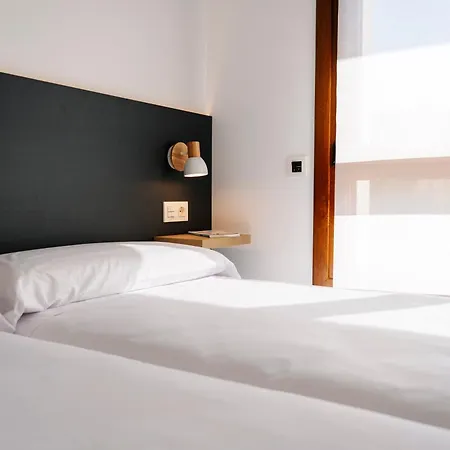 - Con Jardin Y Terraza Privados, Ubicados En Un Santuario Natural Estrategicamente Situados Que Combinan Mar Y Montana Con Comodidades De La Ciudad, Son Tu Base Ideal Conocer Y El Principado De Asturias * Gijón