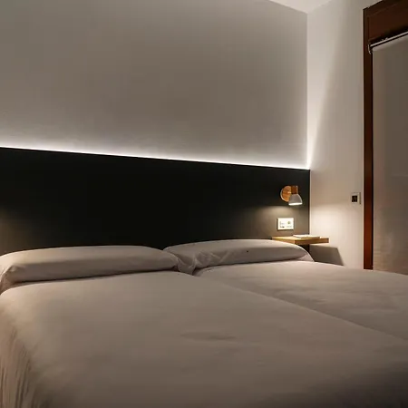 - Con Jardin Y Terraza Privados, Ubicados En Un Santuario Natural Estrategicamente Situados Que Combinan Mar Y Montana Con Comodidades De La Ciudad, Son Tu Base Ideal Conocer Y El Principado De Asturias Gijón