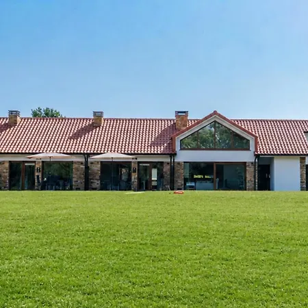 Apartamento - Con Jardin Y Terraza Privados, Ubicados En Un Santuario Natural Estrategicamente Situados Que Combinan Mar Y Montana Con Comodidades De La Ciudad, Son Tu Base Ideal Conocer Y El Principado De Asturias